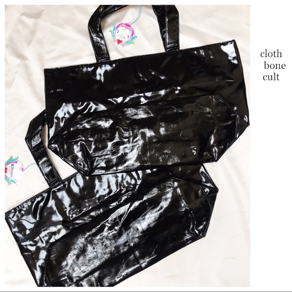 ✨NWT✨ KITSON Los Angeles Black Vinyl Lrg. TOTE BAG - Picture 4 of 9